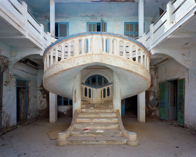 Thomas Jorion, Vestiges d'empire