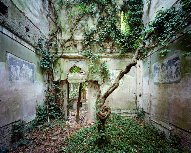 Foto di Thomas Jorion Nodo Gordiano, Emilia-Romagna, from the series Veduta, 2016