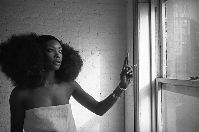Eve Arnold, A model in Harlem, New York City, 1968